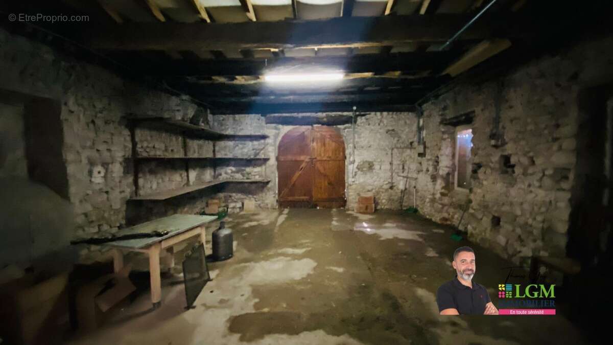 Maison à VEZENOBRES