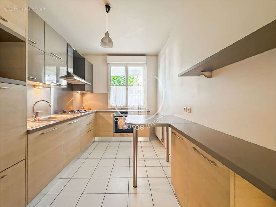 Appartement à ASNIERES-SUR-SEINE