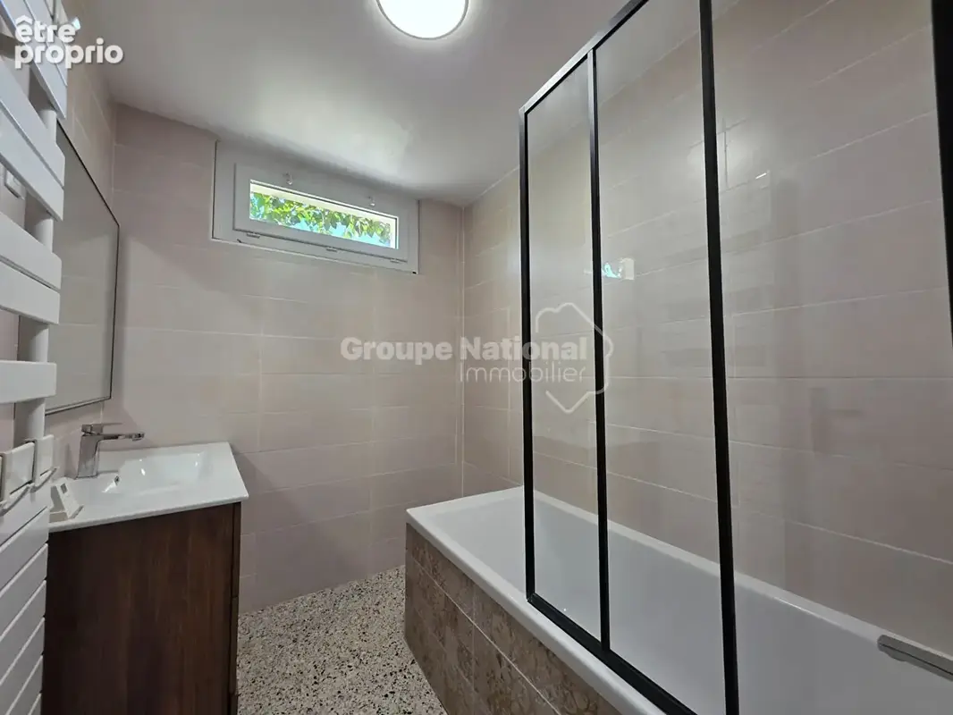 Maison - Garage, piscine et studio indépendant - photo 10