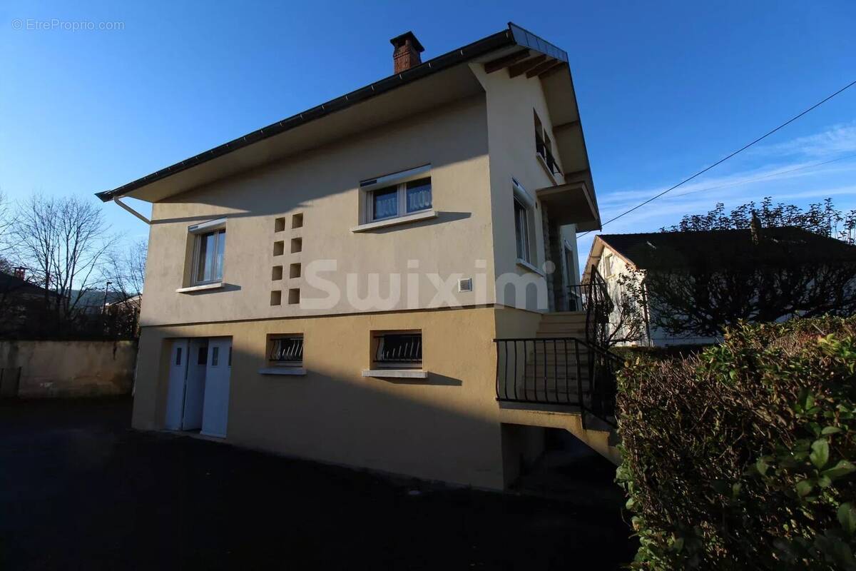 Maison à LONS-LE-SAUNIER