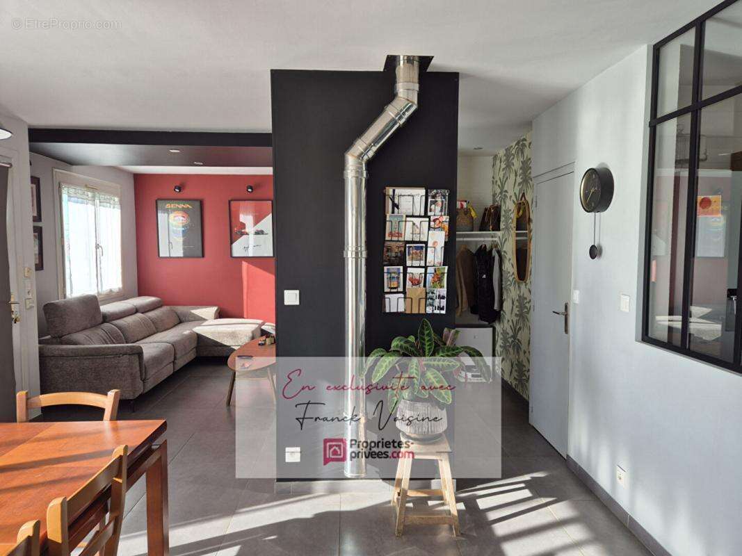 Maison à LES HERBIERS