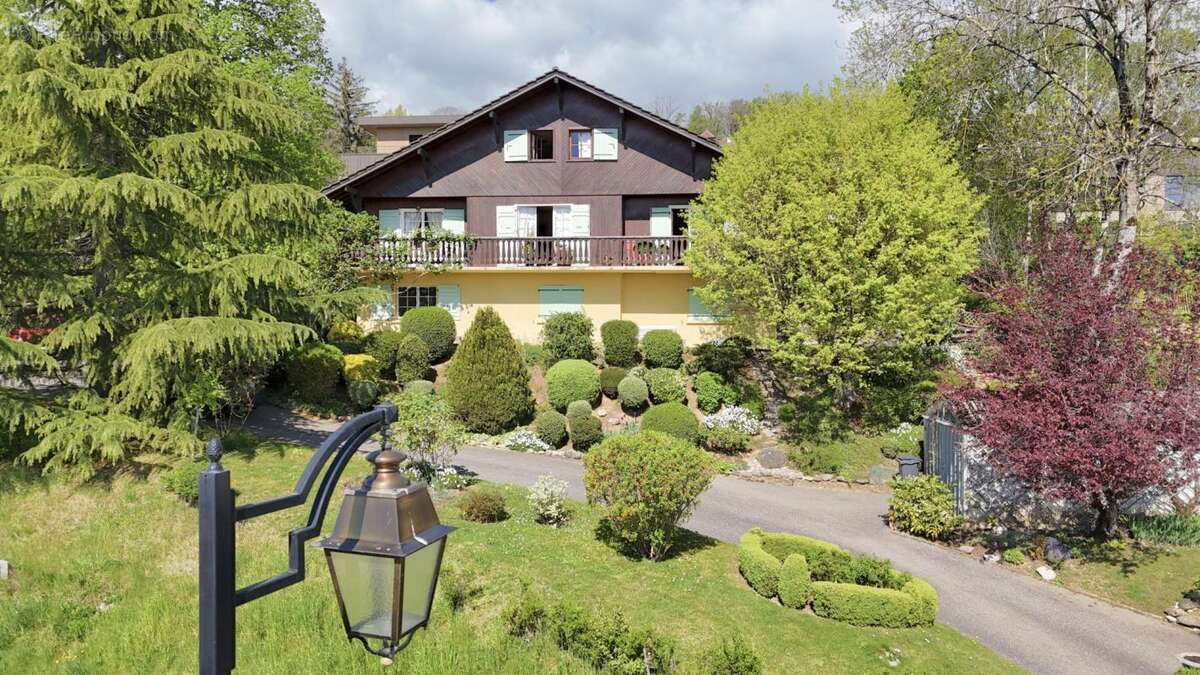 Maison à GRILLY