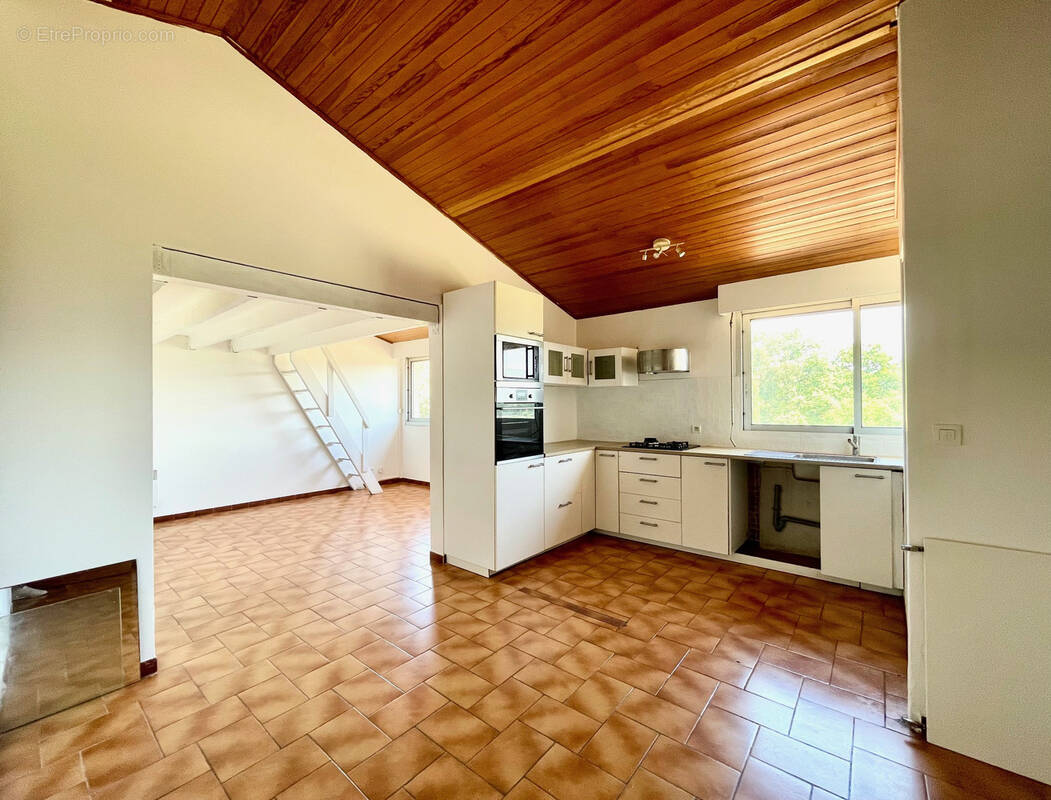 Appartement à VAISON-LA-ROMAINE