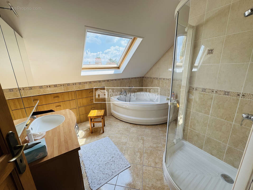 Maison à SAVIGNY-SUR-ORGE