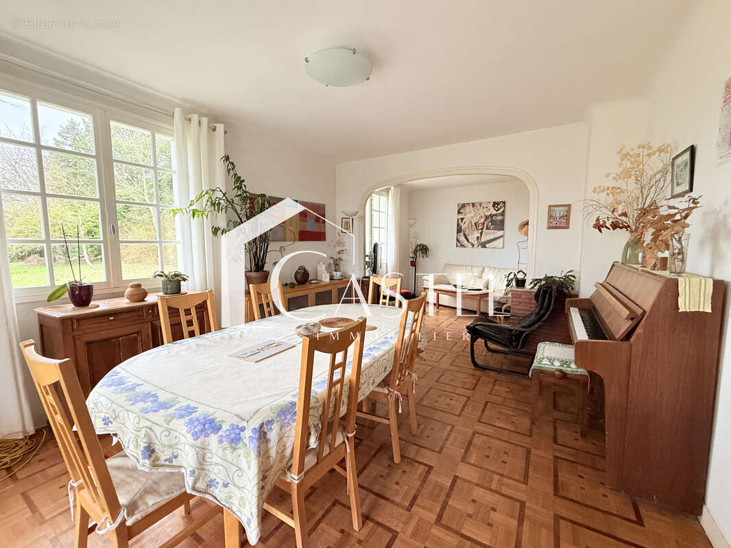 Maison à MAULE