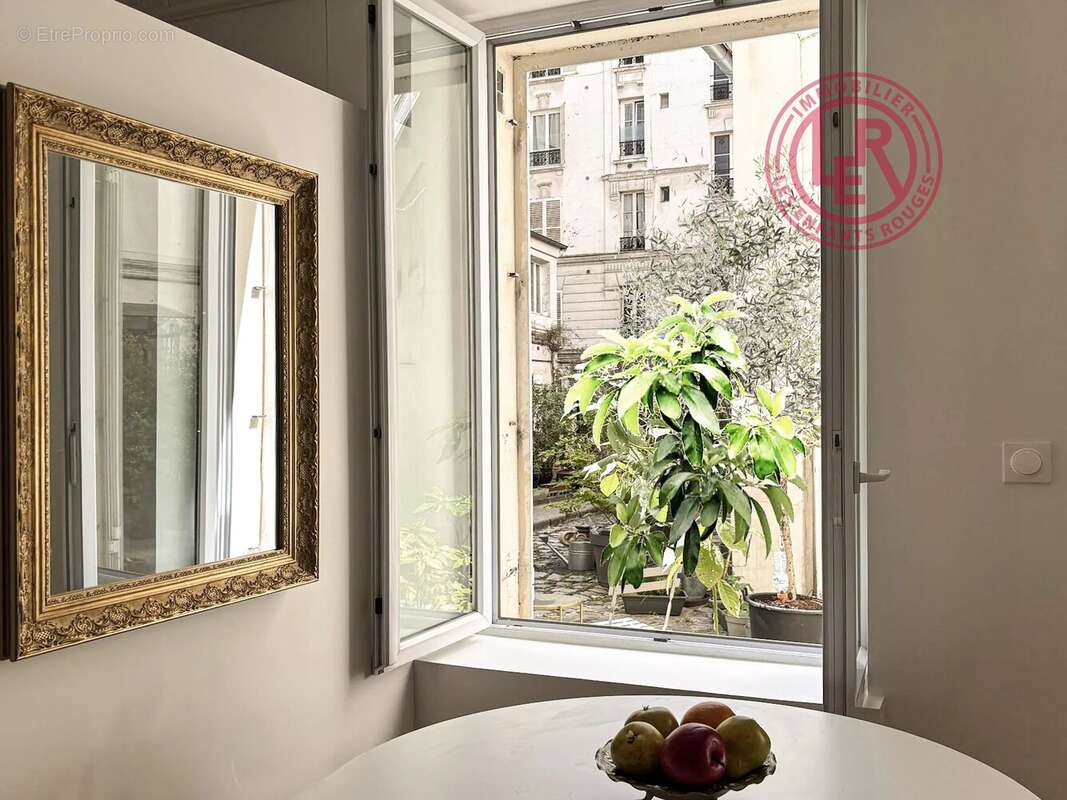 Appartement à PARIS-17E