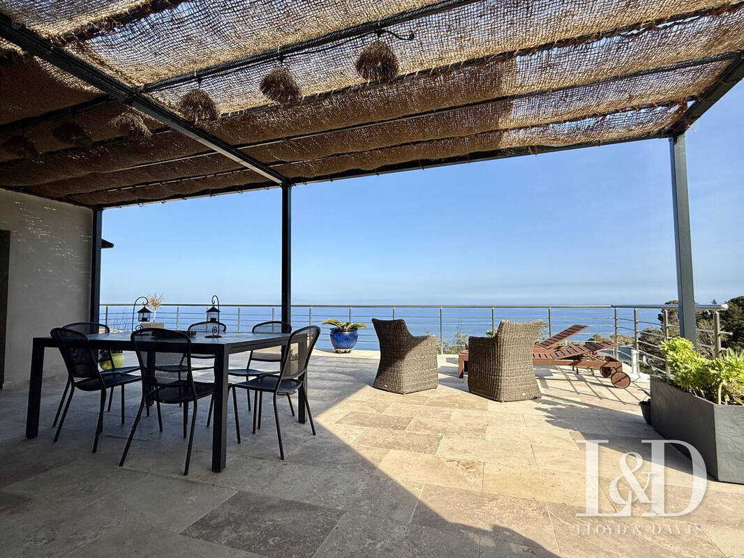 Maison à SAN-MARTINO-DI-LOTA