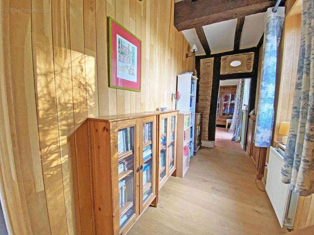 Maison à COURS-DE-PILE