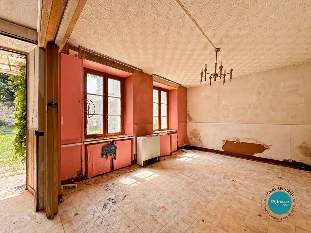 Maison à MENNECY