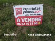 Terrain à LA CHAPELLE-BASSE-MER