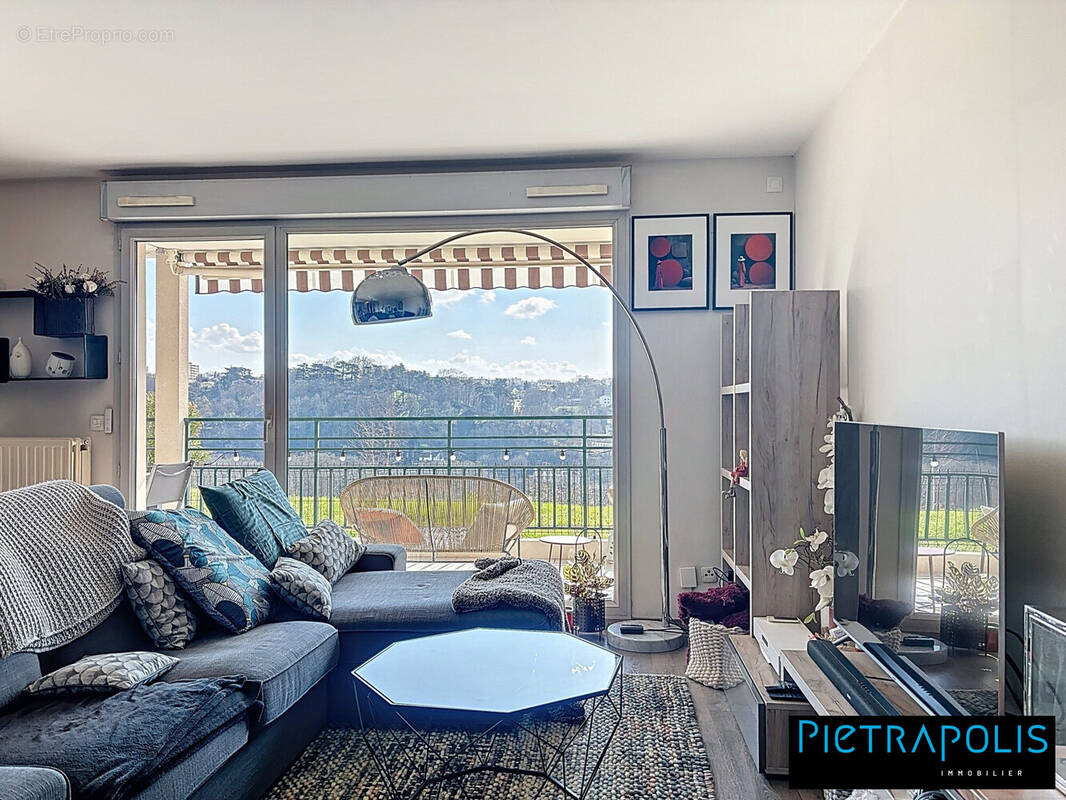 Appartement à LYON-9E