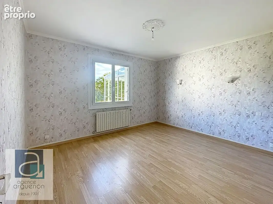 CAULNES Maison familiale de caractère avec véranda et jardin - photo 8