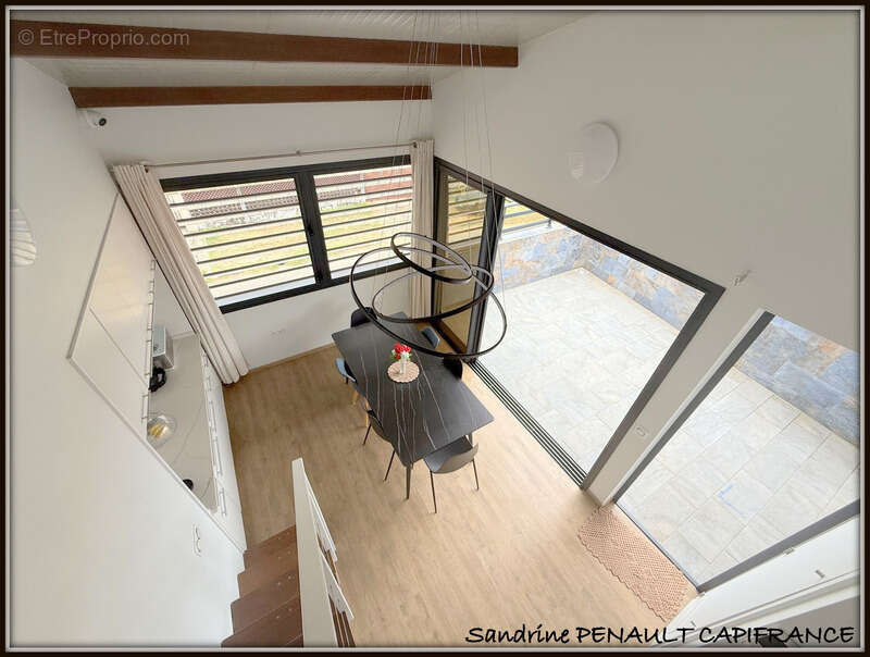A vendre a kourou (97310) une magnifique villa t7 de 246 m² - avec 2 appartements t2 - terrain de 345 m² - au prix de 599 000 € - photo 10