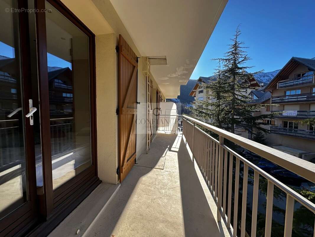 Appartement à SAINT-ETIENNE-DE-TINEE