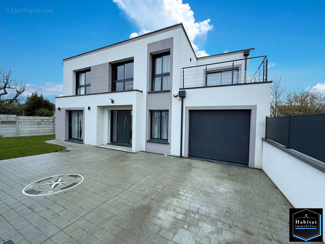 Maison à DAMMARTIN-EN-GOELE