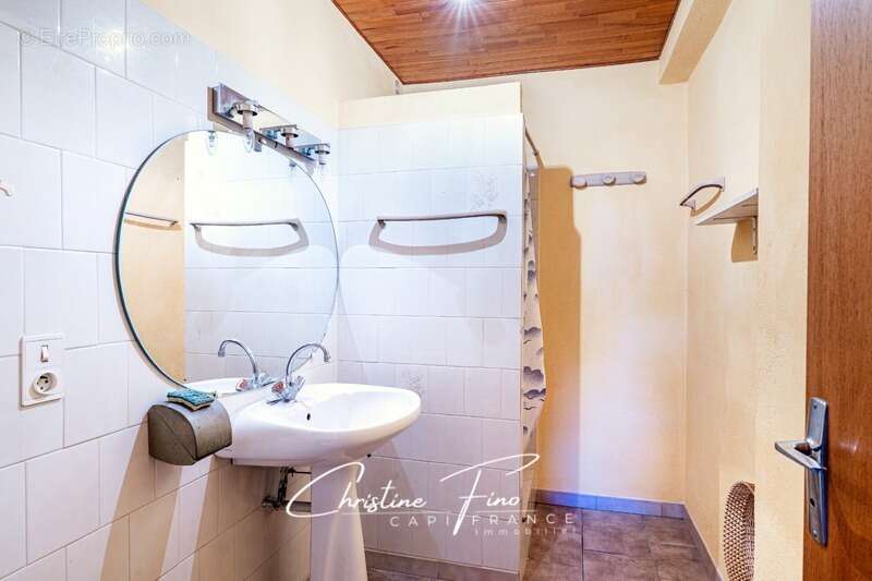 Maison à LA SALLE-LES-ALPES