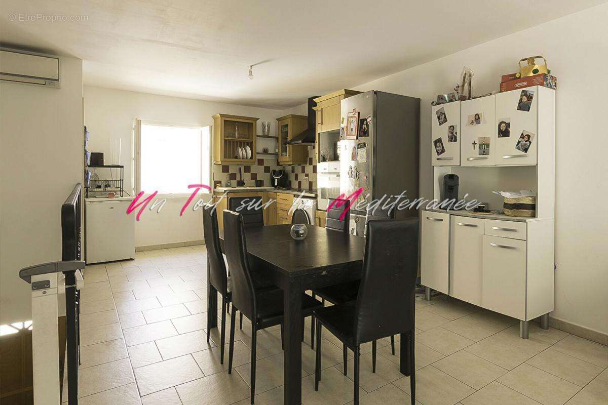 Appartement à PUGET-VILLE