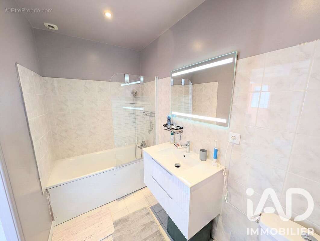 Maison 35 m² à Lorris  - photo 3