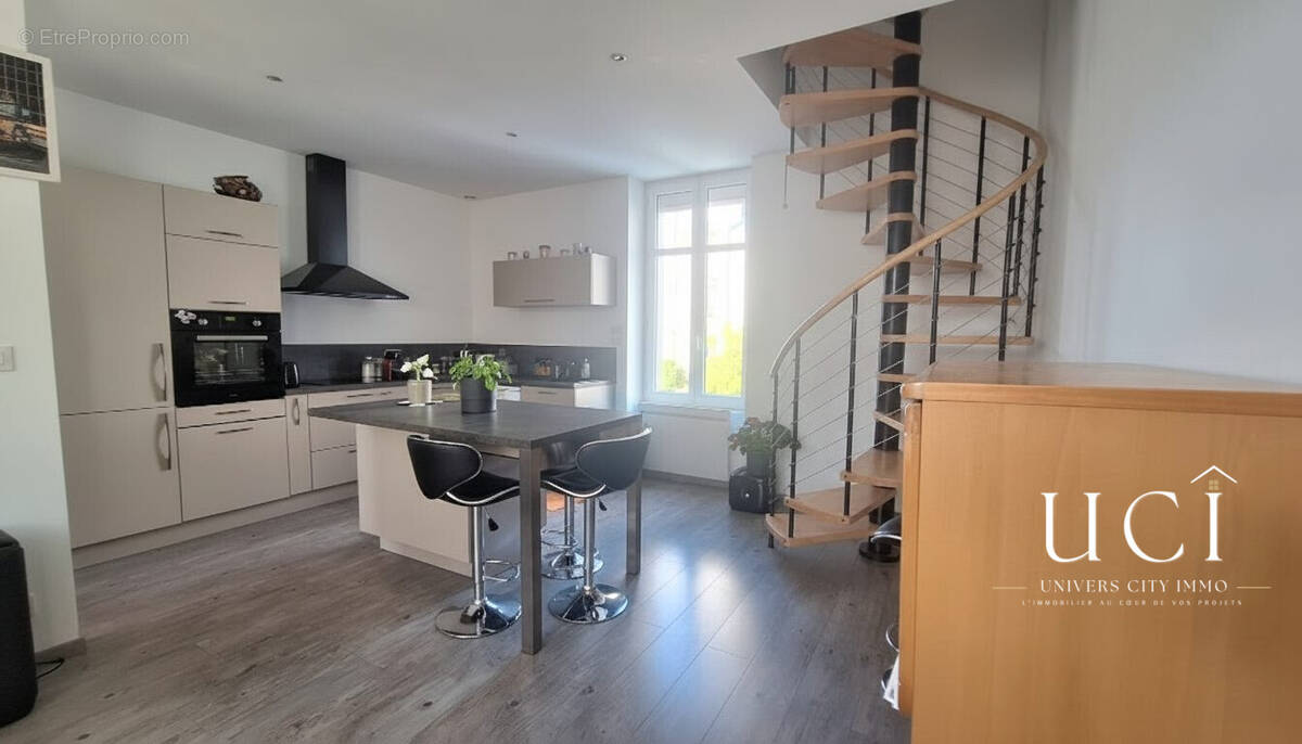 Appartement à LA HAIE-FOUASSIERE