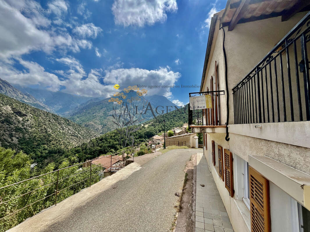 Maison à ASCO