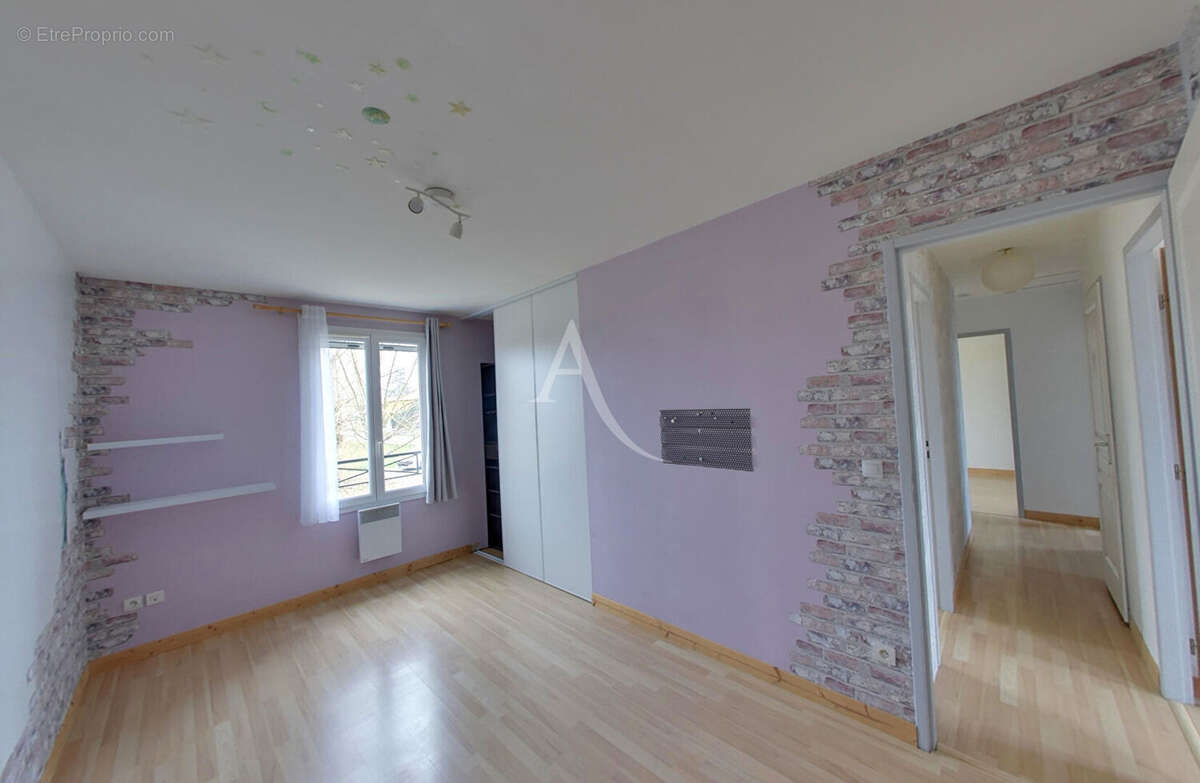 Maison à NEGREPELISSE