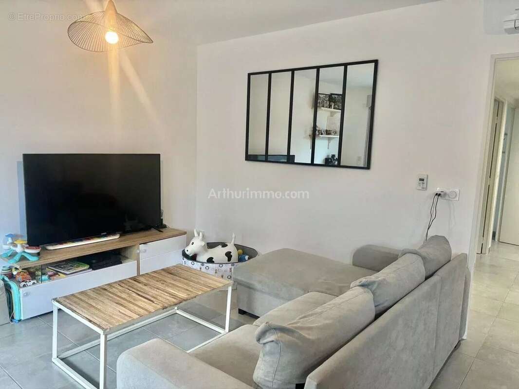 Appartement à VILLENEUVE-LOUBET
