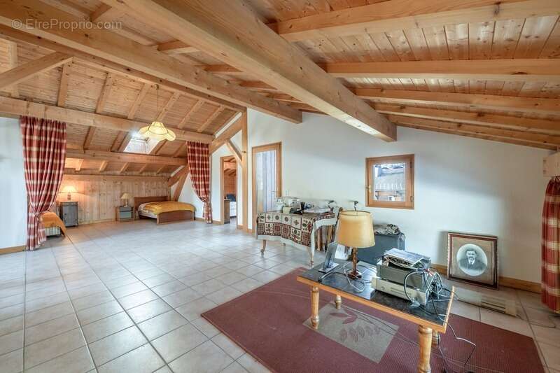 Maison à COMBLOUX
