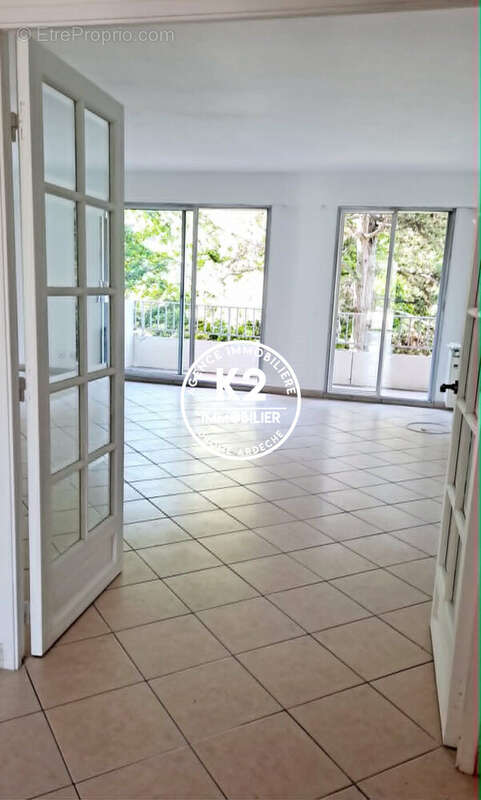 Appartement 90 m² à Montelimar  - photo 4