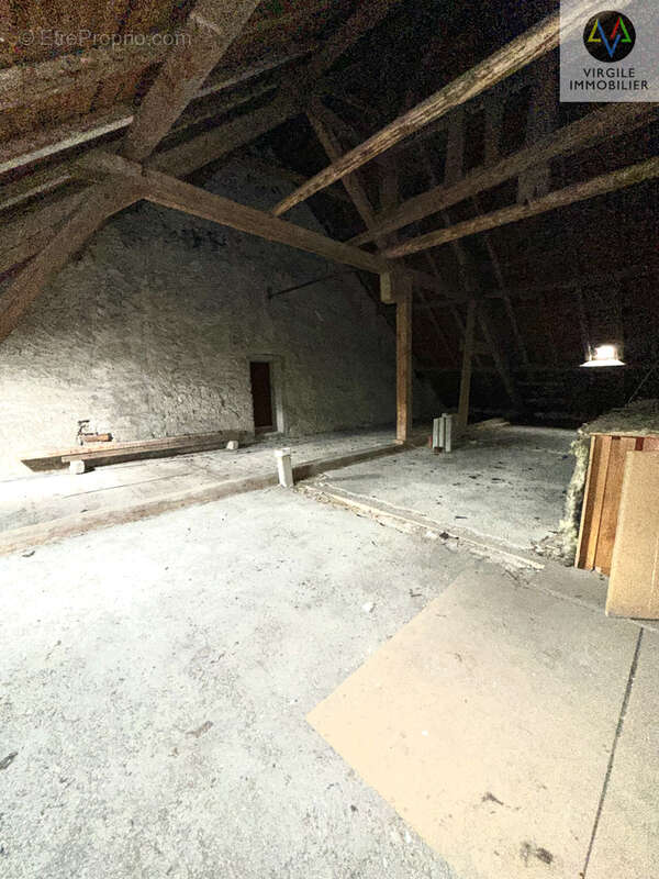 Appartement à MOUTHE