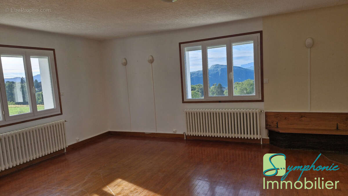 Appartement à TREVIGNIN