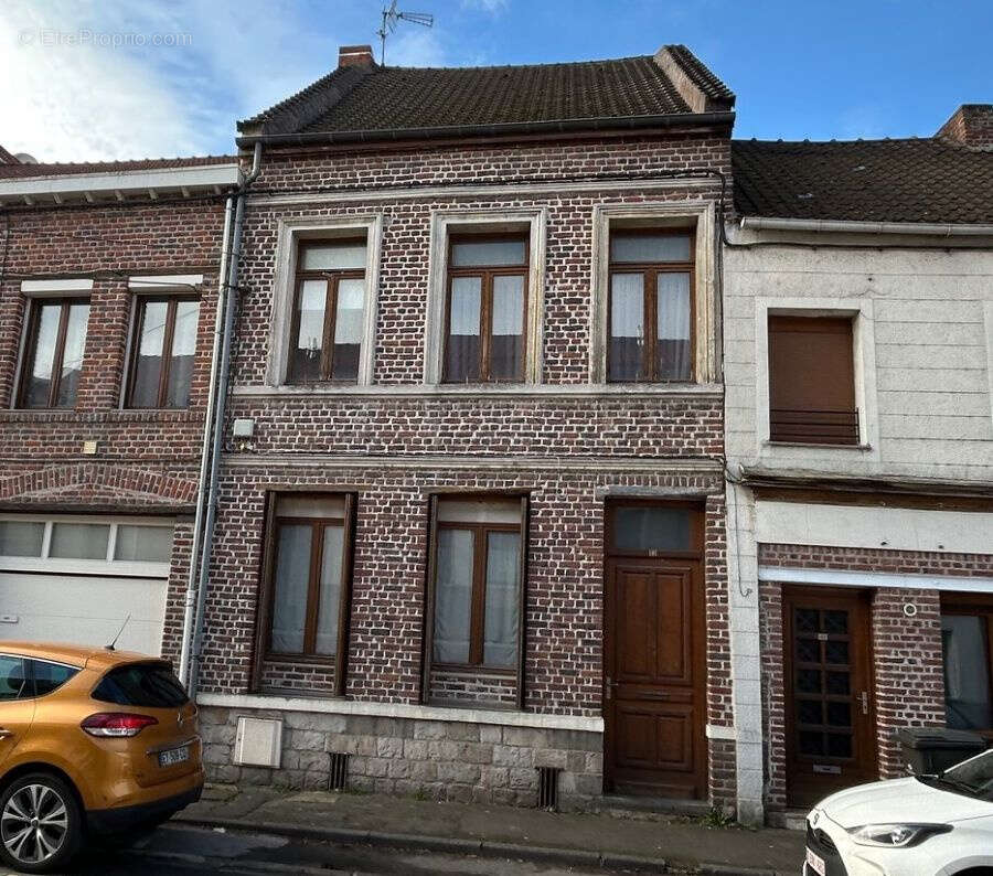 Maison à SAINT-AMAND-LES-EAUX