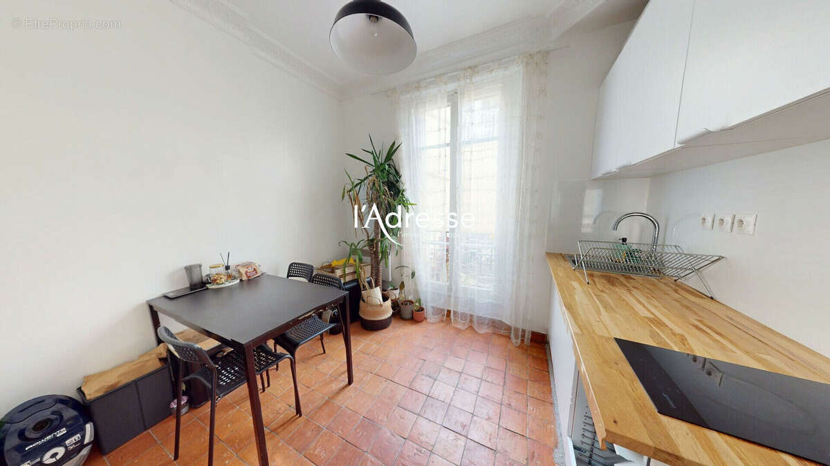 Appartement à PARIS-12E