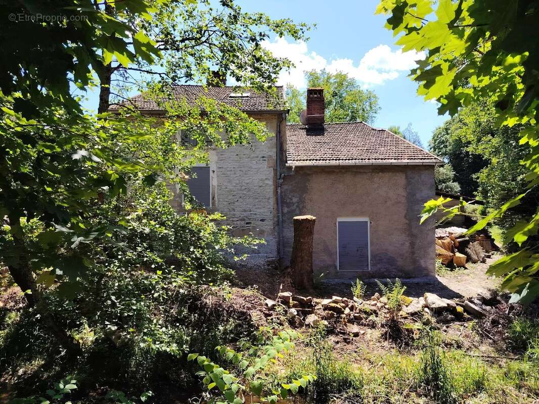 Charmante maison individuelle avec jardin en Haute-Saône. - photo 4