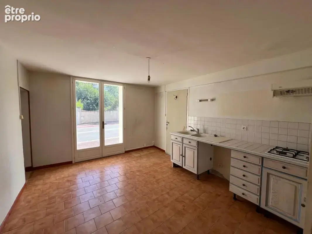 Maison à vendre 5 pièces VILLARS LES BOIS (17) - photo 4