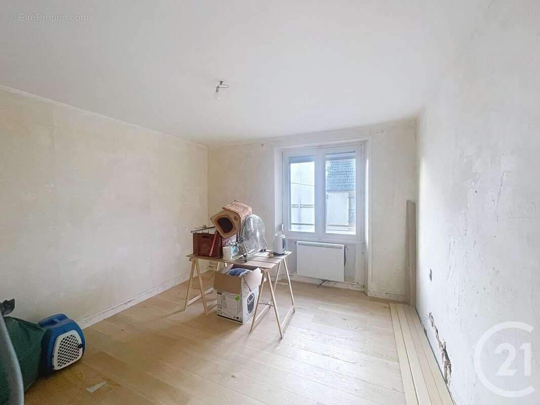 Maison à CHAMPILLON