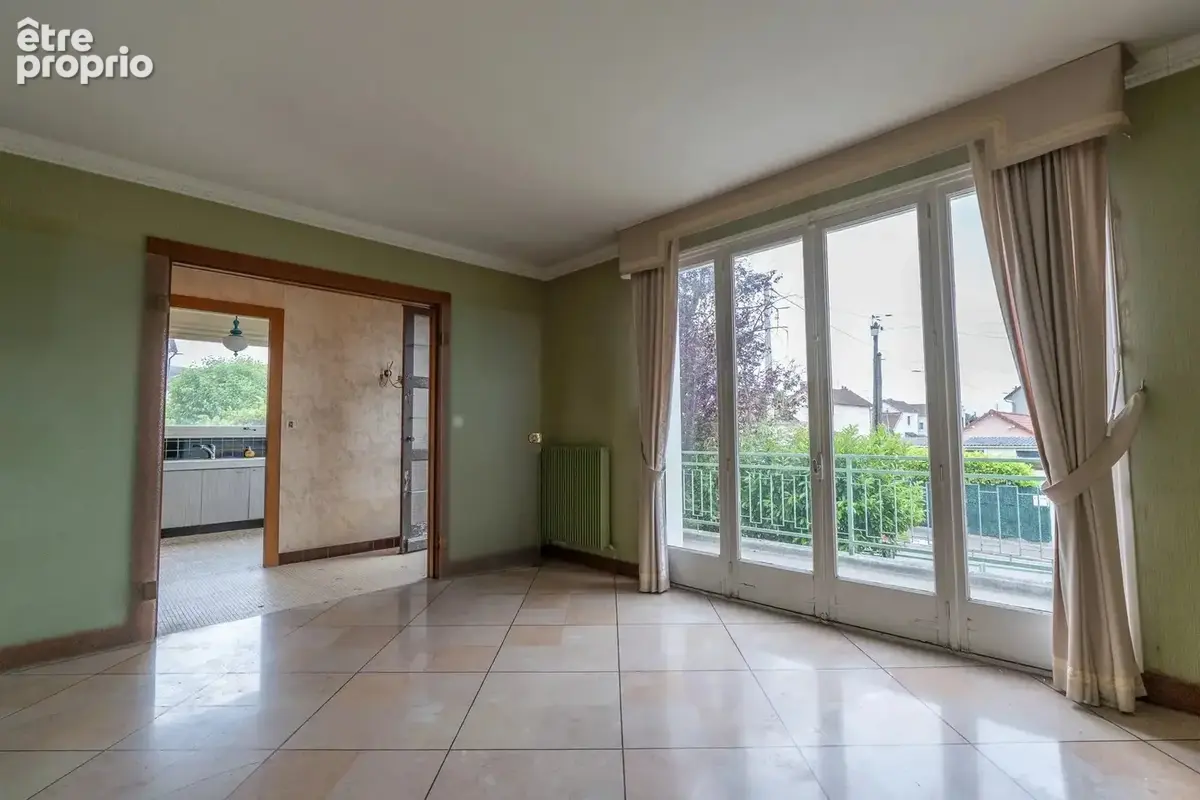 Saint-André-les-Vergers, à proximité de l'hôpital et des écoles, Maison individuelle  70 m² - photo 2