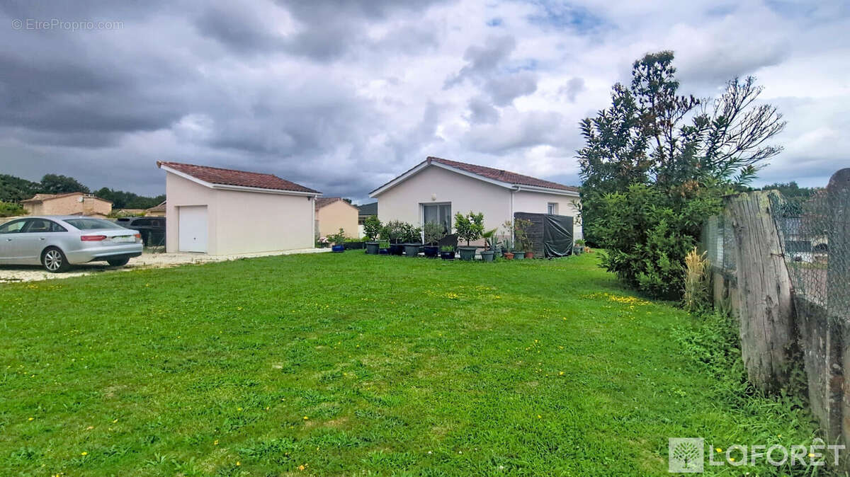 Maison Pompignac 4 pièce(s) 100 m2 / 792 m² de terrain - photo 9