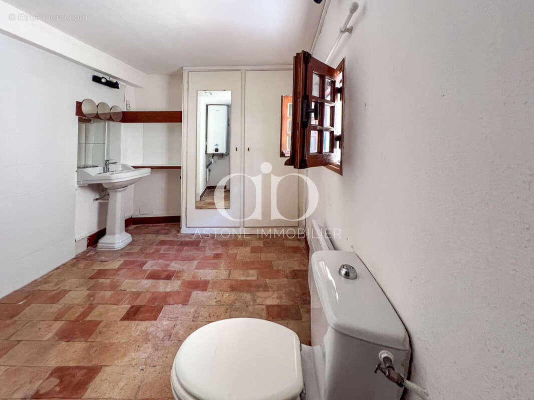 Appartement à LA CADIERE-D'AZUR