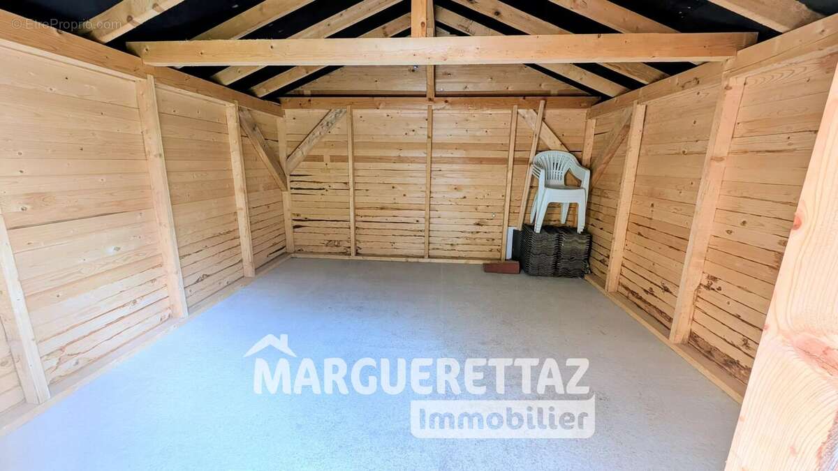 Maison à LA ROCHE-SUR-FORON