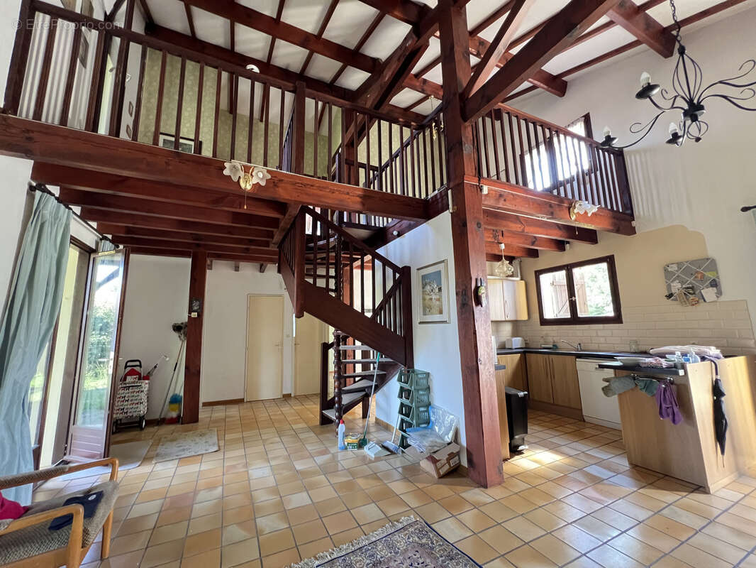 Maison à MOLIETS-ET-MAA