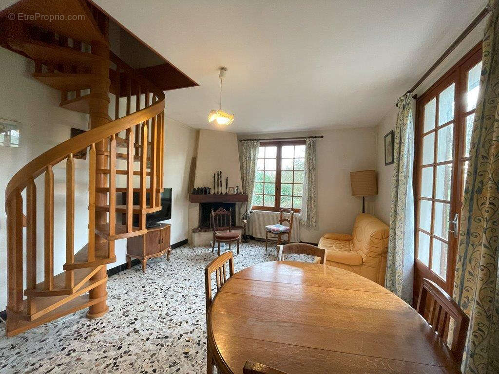 Maison à AUTHON-DU-PERCHE