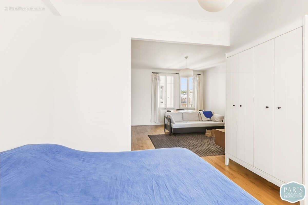 Appartement à PARIS-7E