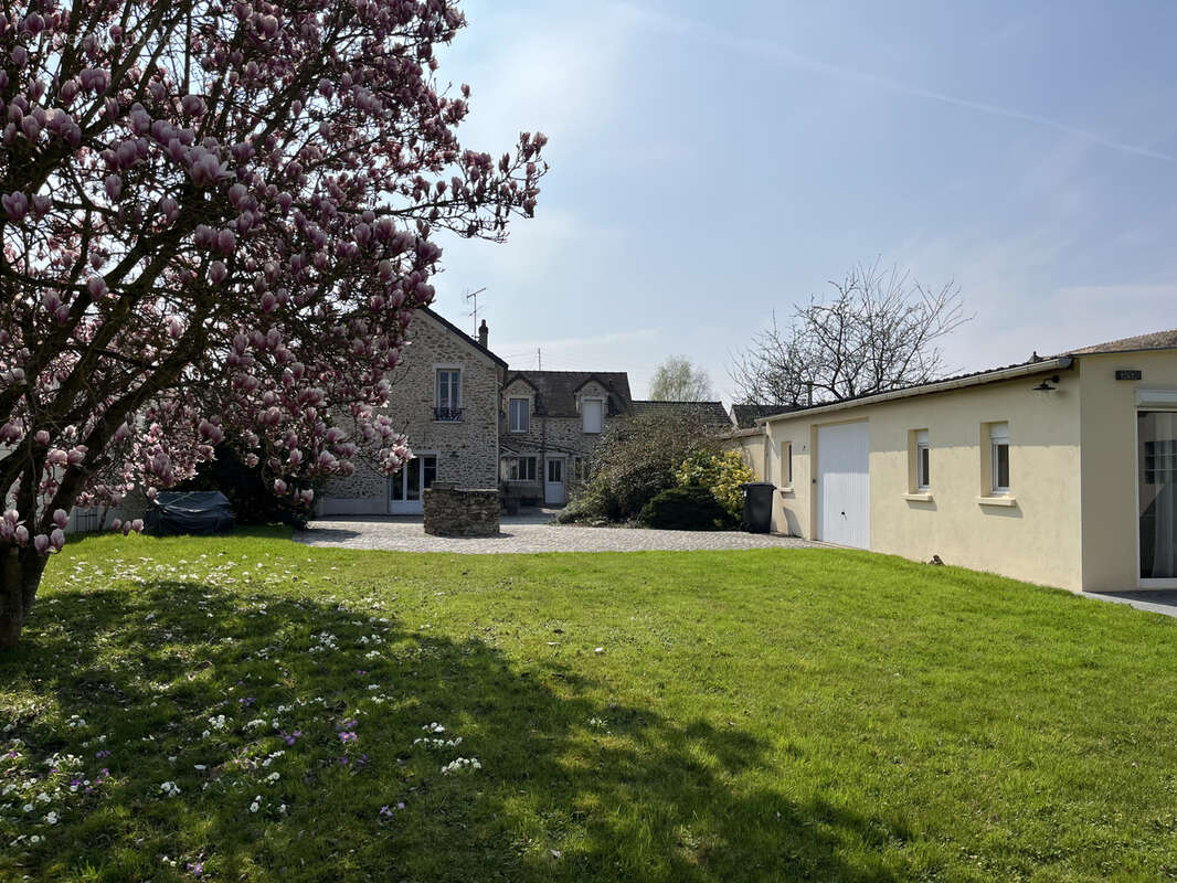Maison à MAROLLES-EN-HUREPOIX