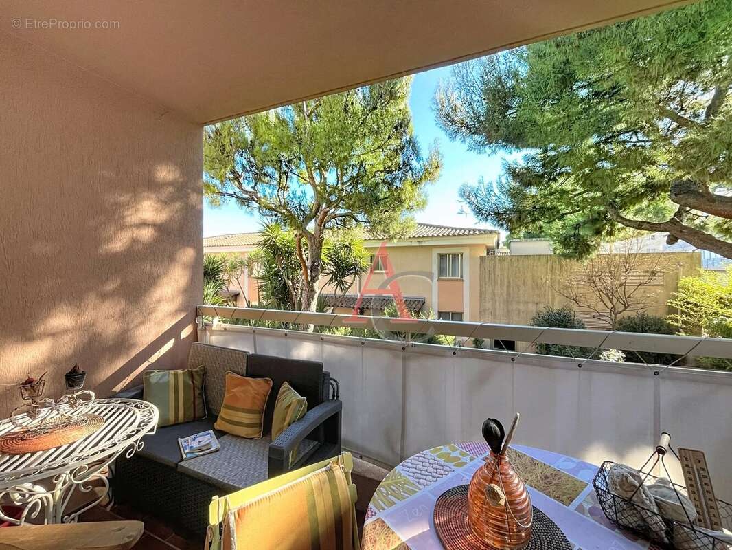 Appartement à SAINT-LAURENT-DU-VAR