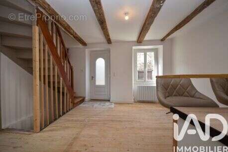 Maison 74 m² à Pont-De-Salars  - photo 2