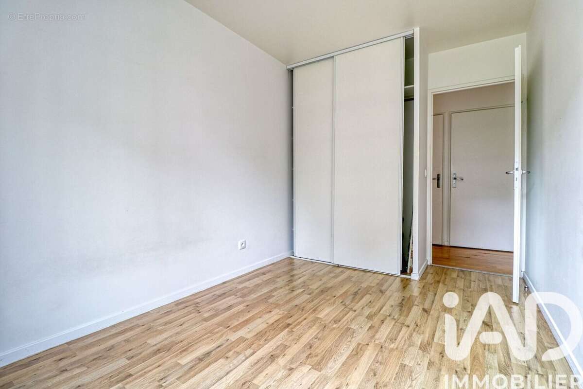 Photo 8 - Appartement à SAINT-OUEN-L'AUMONE