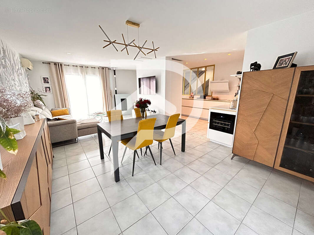 Maison à AIGUES-MORTES