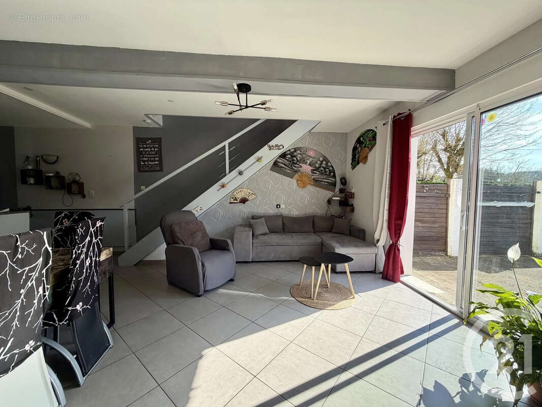 Maison à LAGORCE