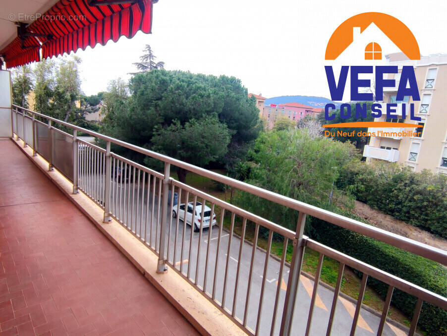 Appartement à HYERES