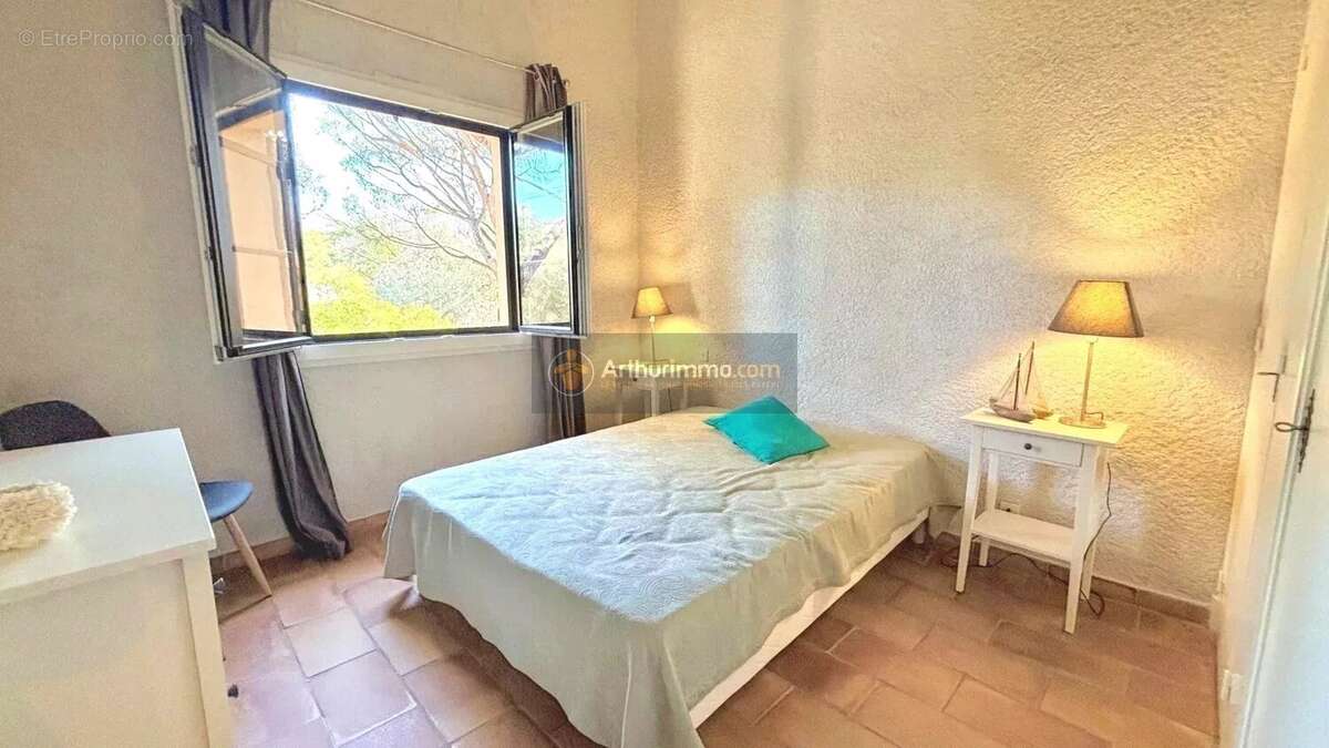 Appartement à LES ISSAMBRES